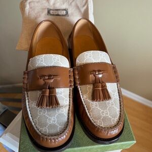 Men’s Gucci Brown and Tan Loafers with Tassels Size 42